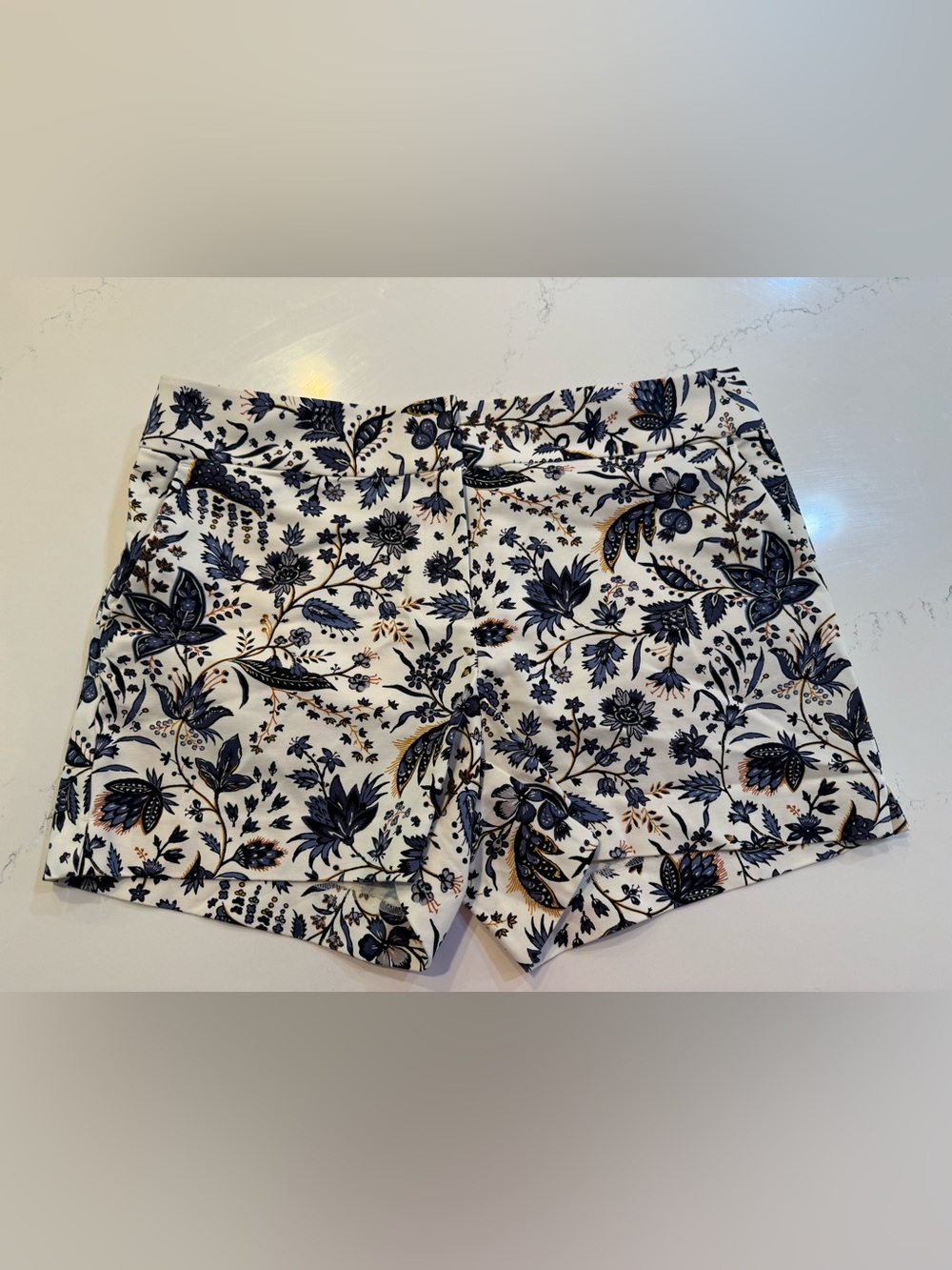 LOFT White Floral-Print Shorts